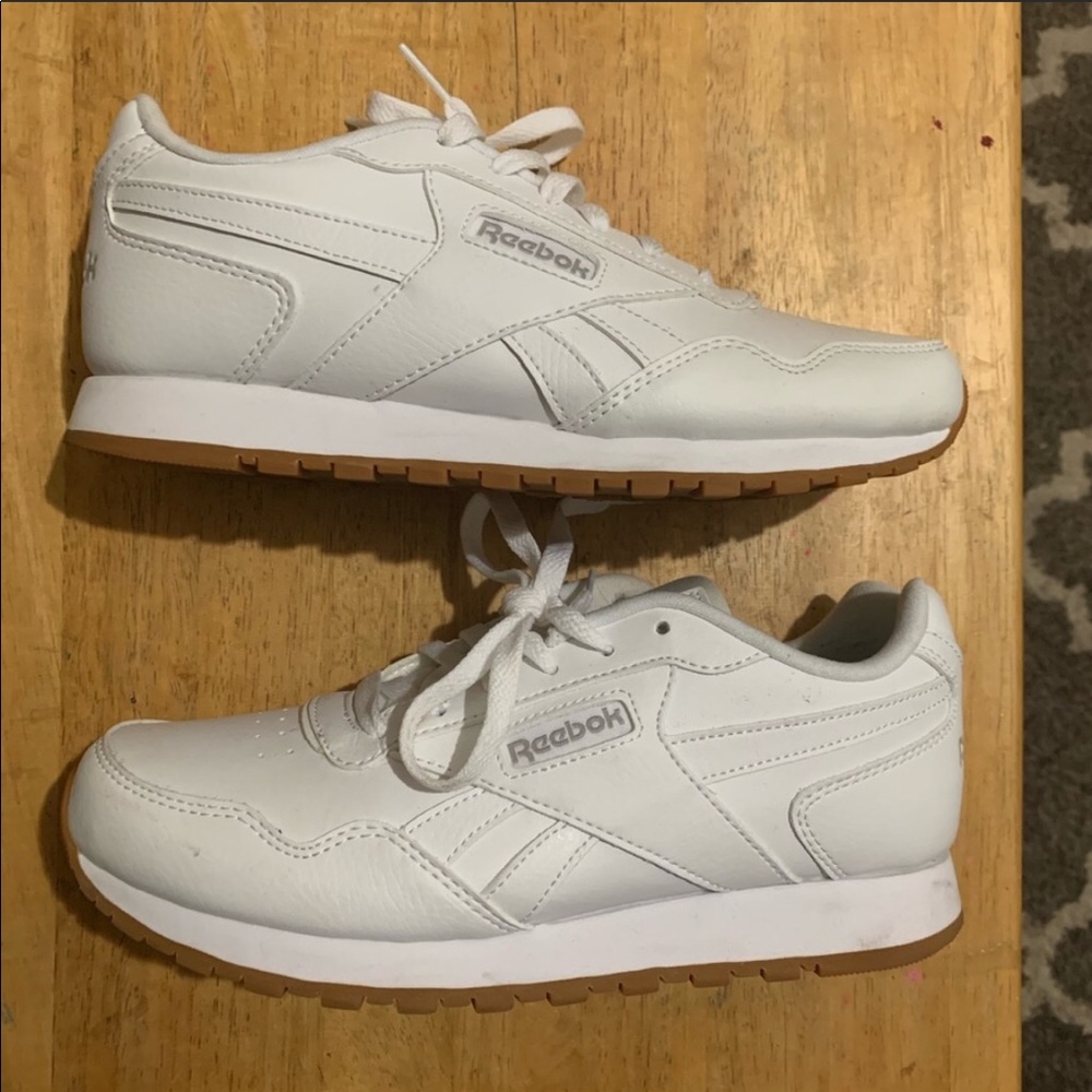 Classic Reebok sneakers in white